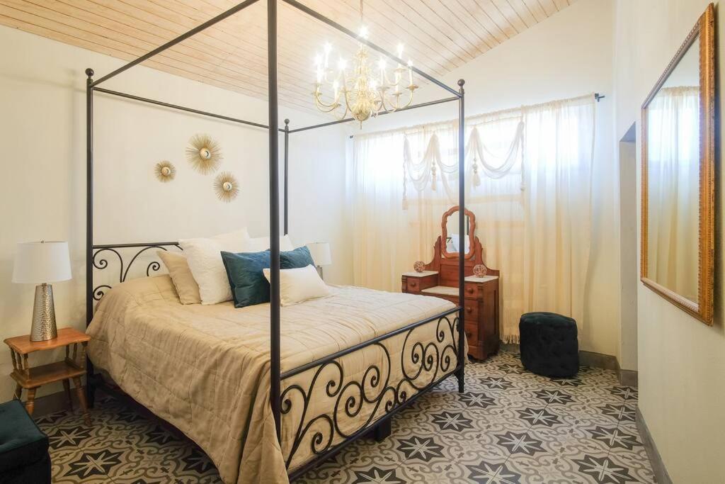 San Marcos  Casa Capilla @ Casa Frida Valle De Gpeヴィラ エクステリア 写真