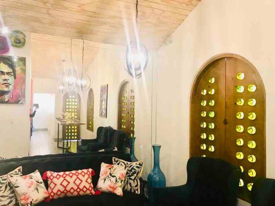 San Marcos  Casa Capilla @ Casa Frida Valle De Gpeヴィラ エクステリア 写真